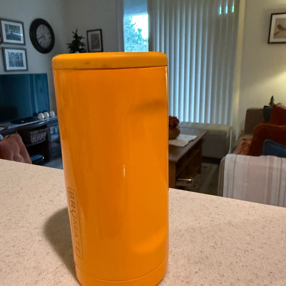 Brumate Hopsulator Can Cooler